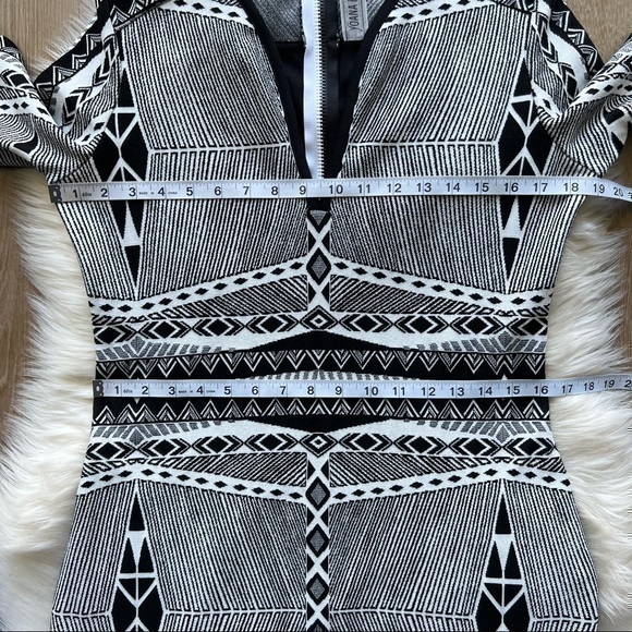 Yoana Baraschi Black & White Patterned Sheath Dress SzL - Picture 4 of 9
